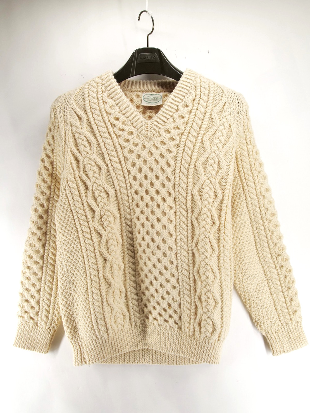 Blarney Woollen Mills Vintage Aran Handknit Sweater Ivory Wool Cable V-Neck S/M